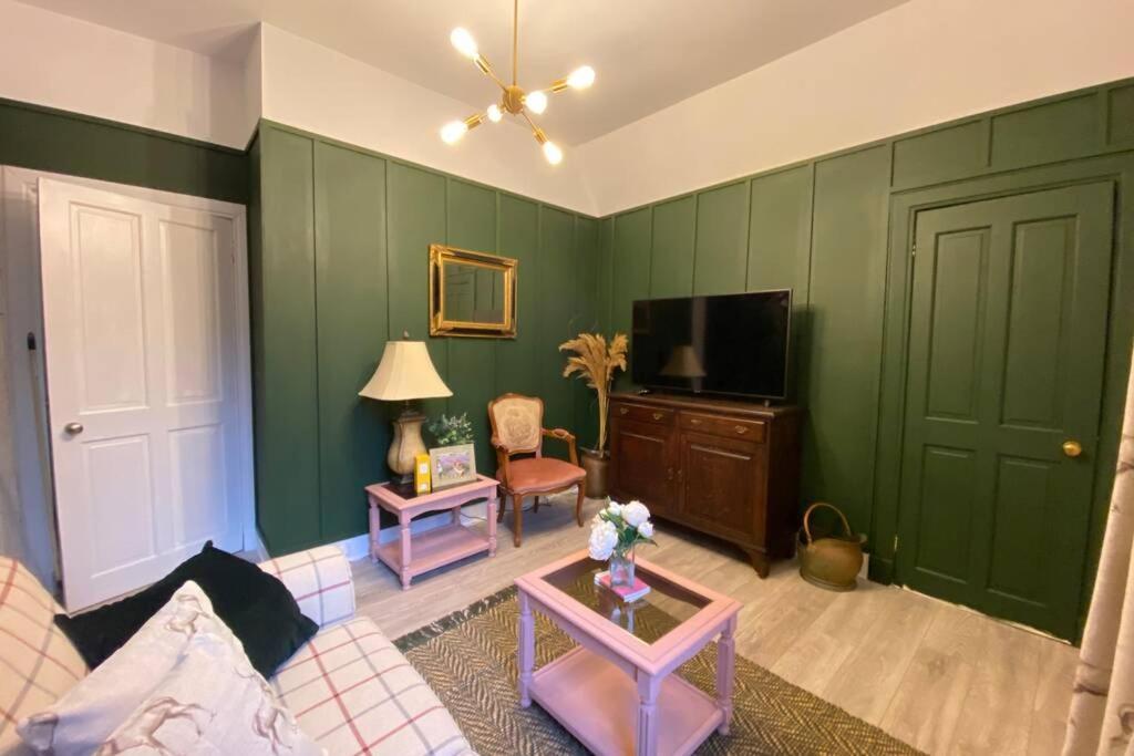 Old City Gem Flat Абердин Экстерьер фото