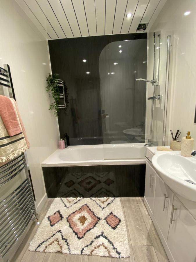 Old City Gem Flat Абердин Экстерьер фото